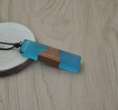 UNIQUE RESIN WOOD NECKLACE