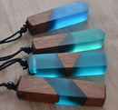 UNIQUE RESIN WOOD NECKLACE