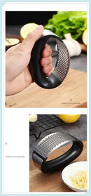 USEFUL & EASY CLEAN GARLIC TOOL
