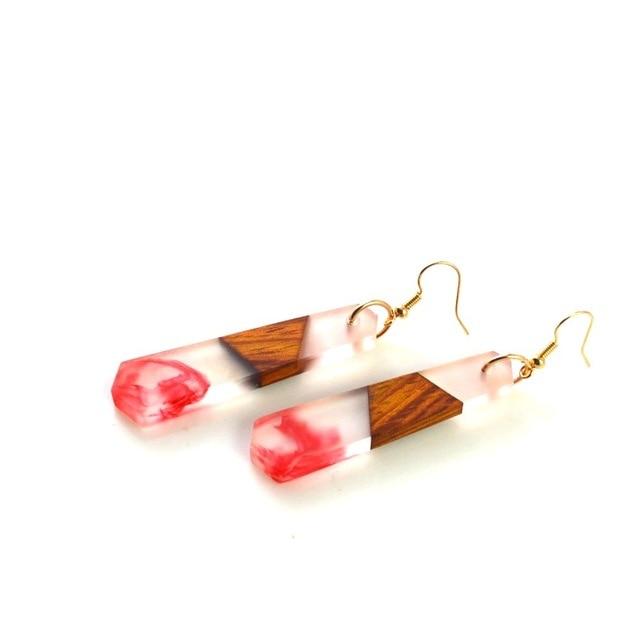 CHIC WOOD EARRINGS