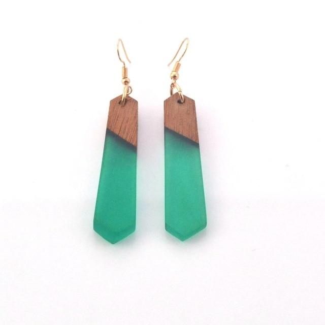 CHIC WOOD EARRINGS